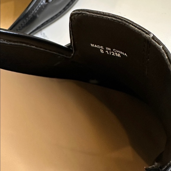 Banana Republic Black slide on Penny loafer Size 8 1/2 - Picture 9 of 13